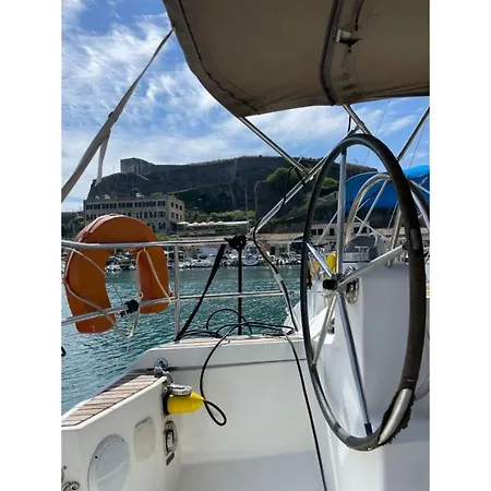 Oceanis 31037i