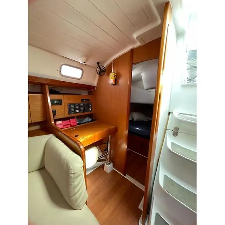Hotel Oceanis 31037i